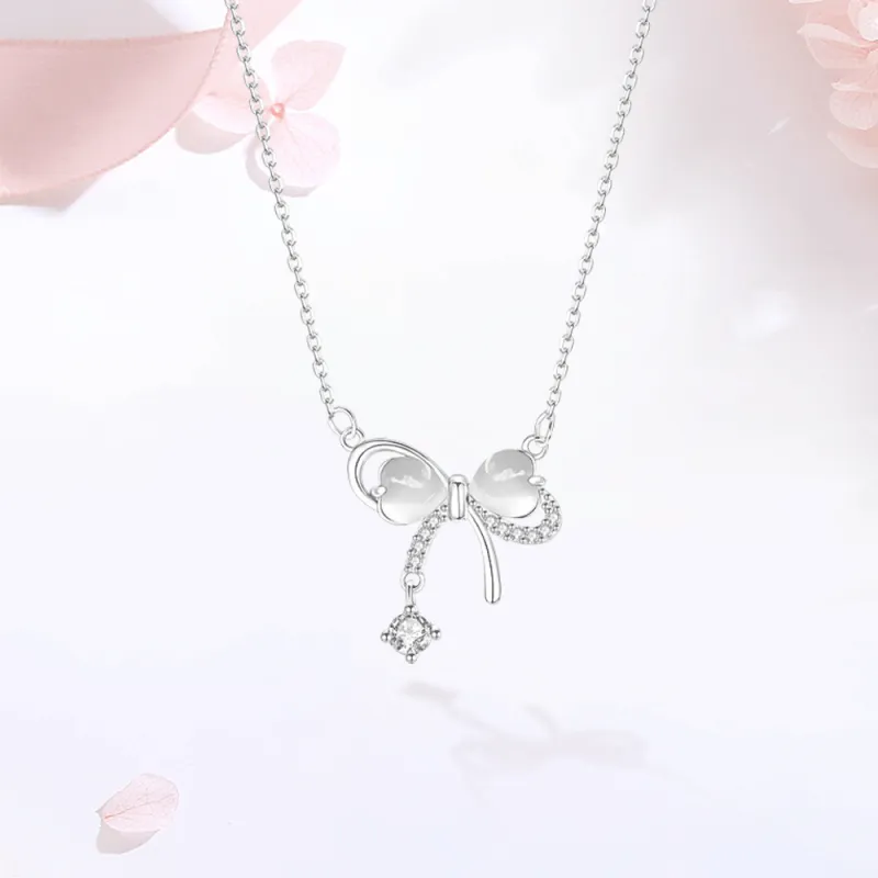 Master Kim Glass Cat Eye Necklaces Women's-3