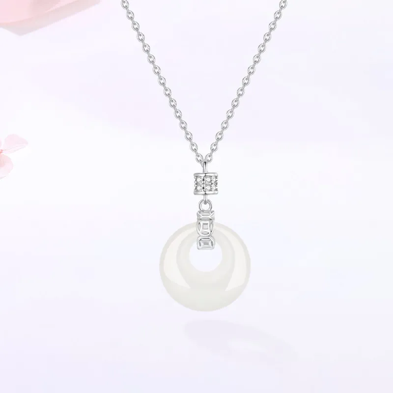 Master Kim Chalcedony Girlfriend's Mom Necklace Unisex-2