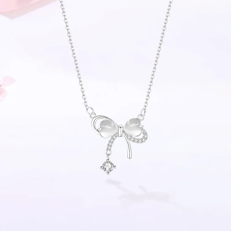 Master Kim Glass Cat Eye Necklaces Women's-4