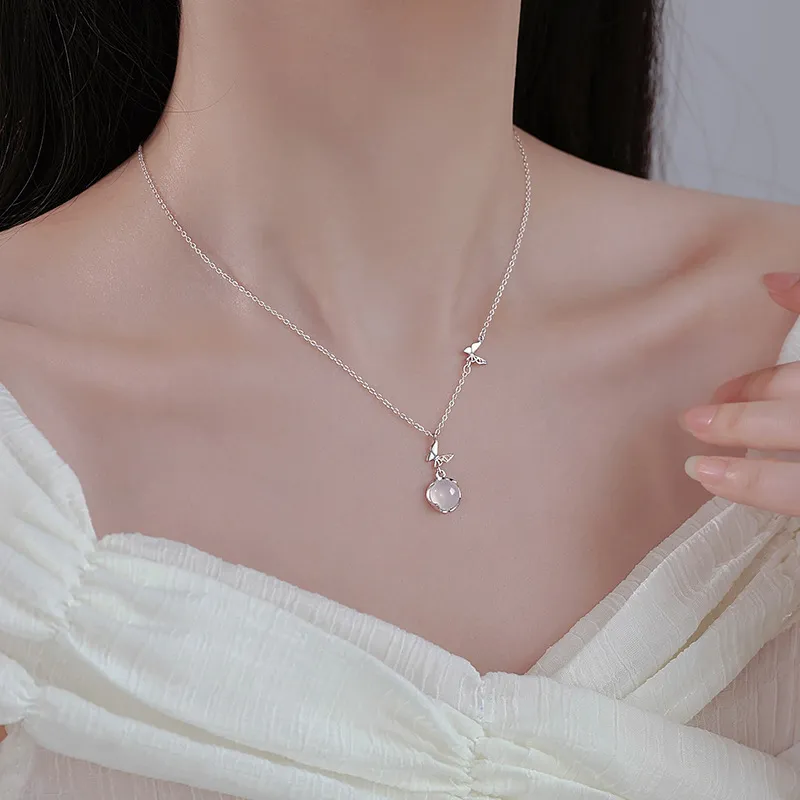 Master Kim Chalcedony Necklaces Unisex-3