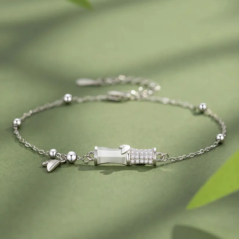 Master Kim Glass Cat Eye Bracelets Women's-1