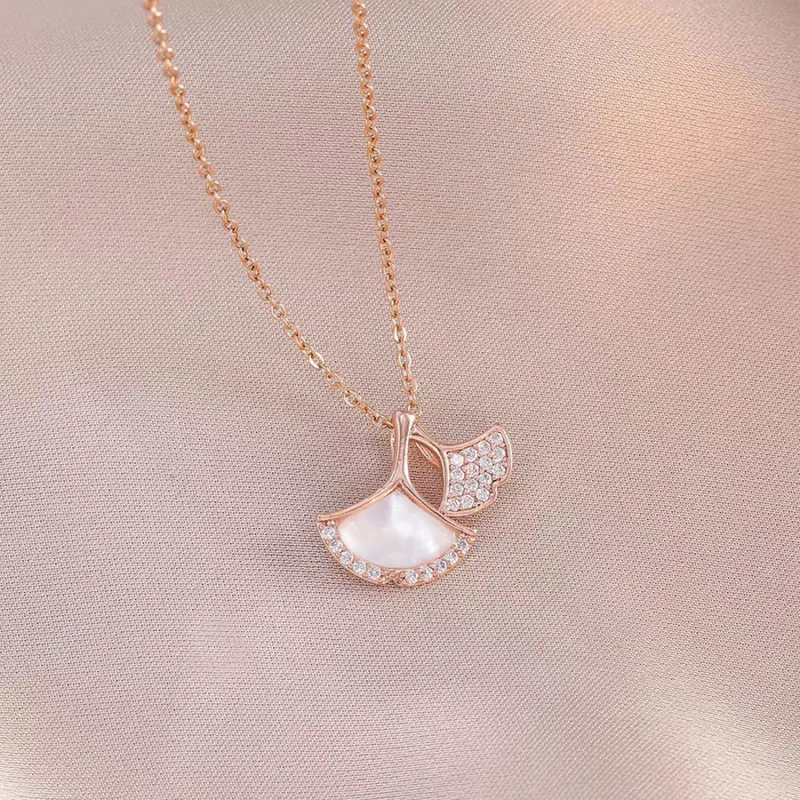 Master Kim Mother Of Pearl Necklaces Women's-2