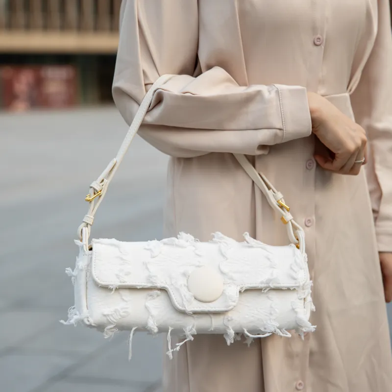 MACKJANICE Polyurethane Synthetic Leather Shoulder Bag Baguette Bag Shoulder Bag Women's Fringe White-5