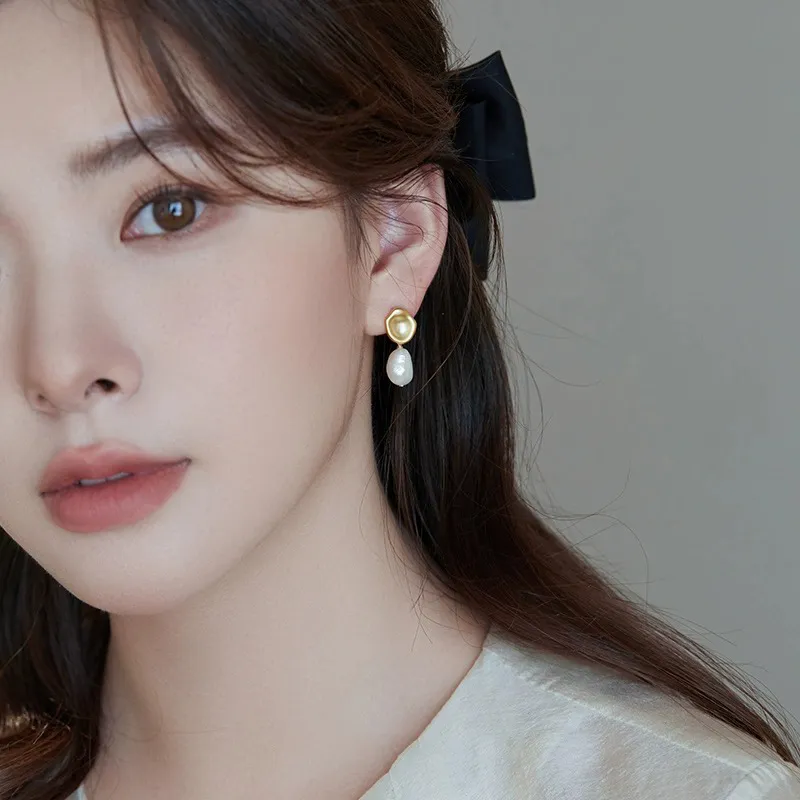 Love Pearl Stud Earrings Women's-4