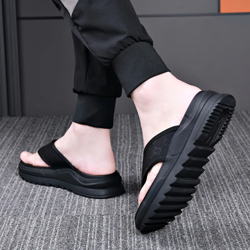 LUOMAIKE Flip Flops Men's Black-4