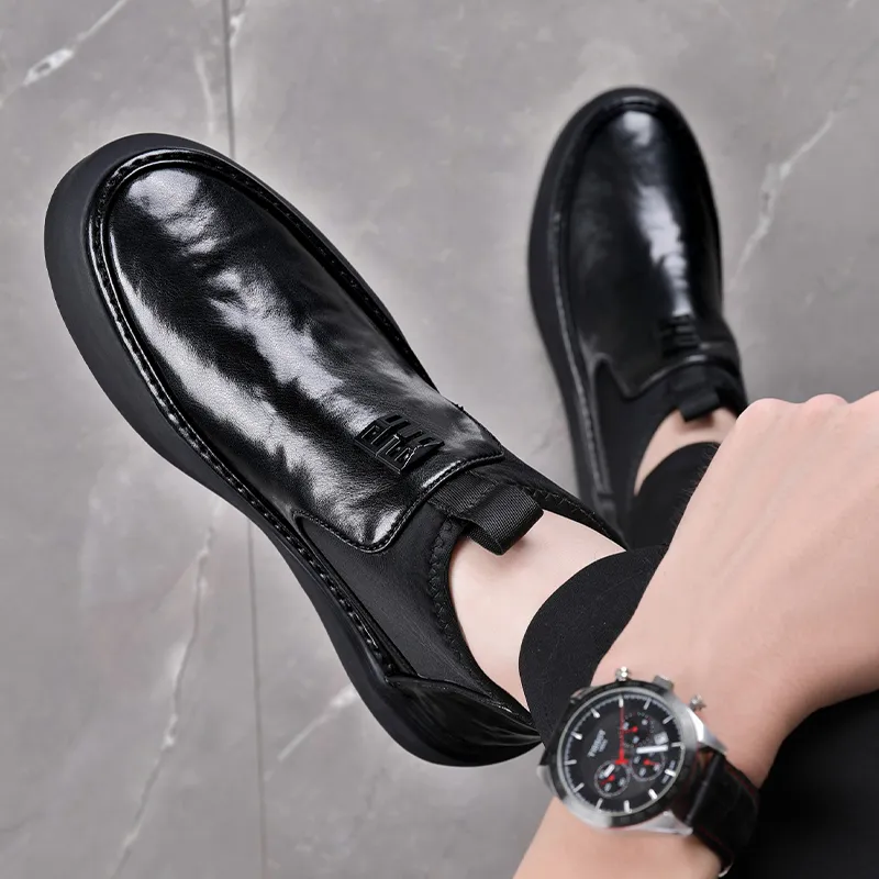 LUOMAIKE Ankle Length Chelsea Boots Men's Black-1