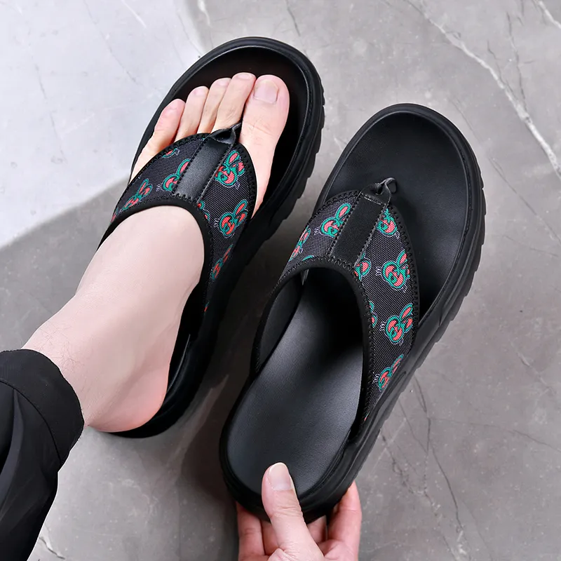 LUOMAIKE Flip Flops Men's Black-5