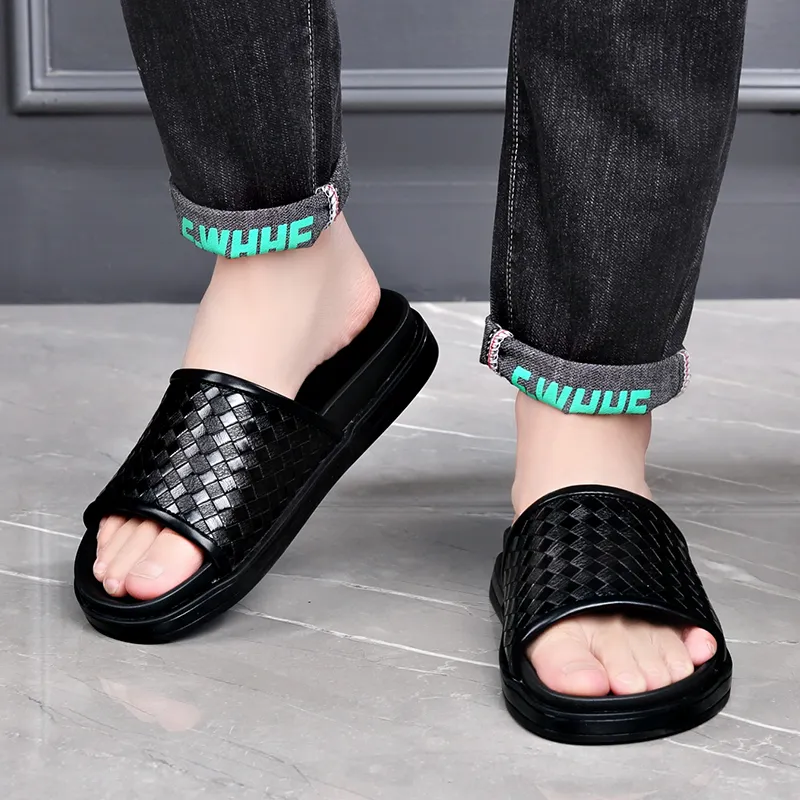 LUOMAIKE Slide Slippers Men's Black-1
