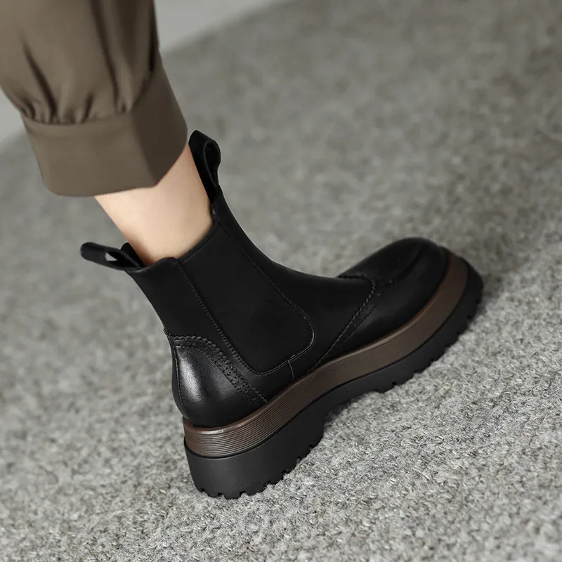 RYAW Short Chelsea Boots Women's-1