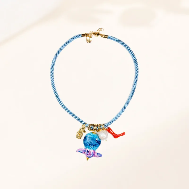 VIVIWELL Resin Necklaces Unisex-1