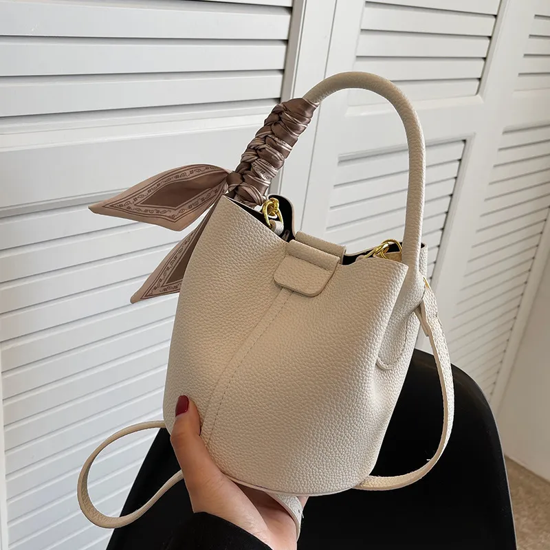 Bywhich PU One Shoulder Handbag Crossbody Bag Regular Women's White-1
