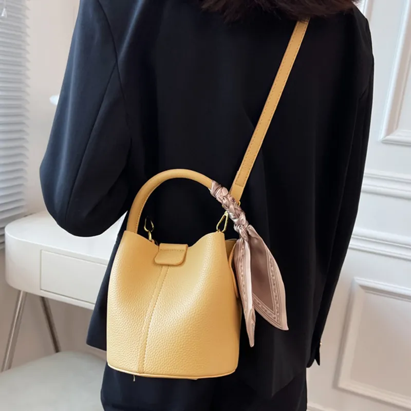 Bywhich PU One Shoulder Handbag Crossbody Bag Regular Women's White-5