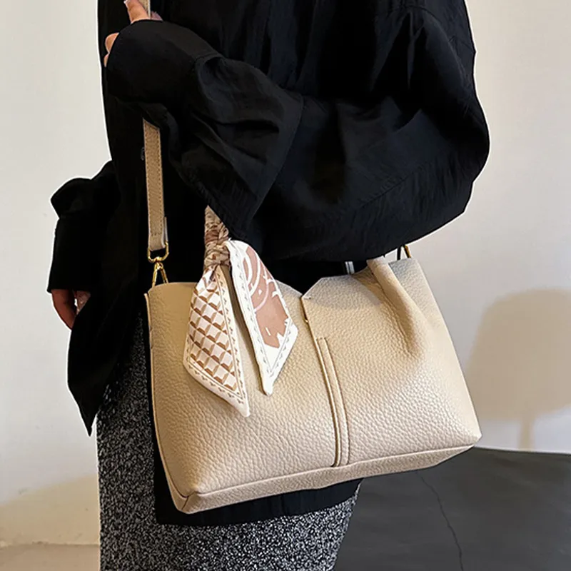 Bywhich PU Crossbody One Shoulder Handbag Women's Multicolor-2