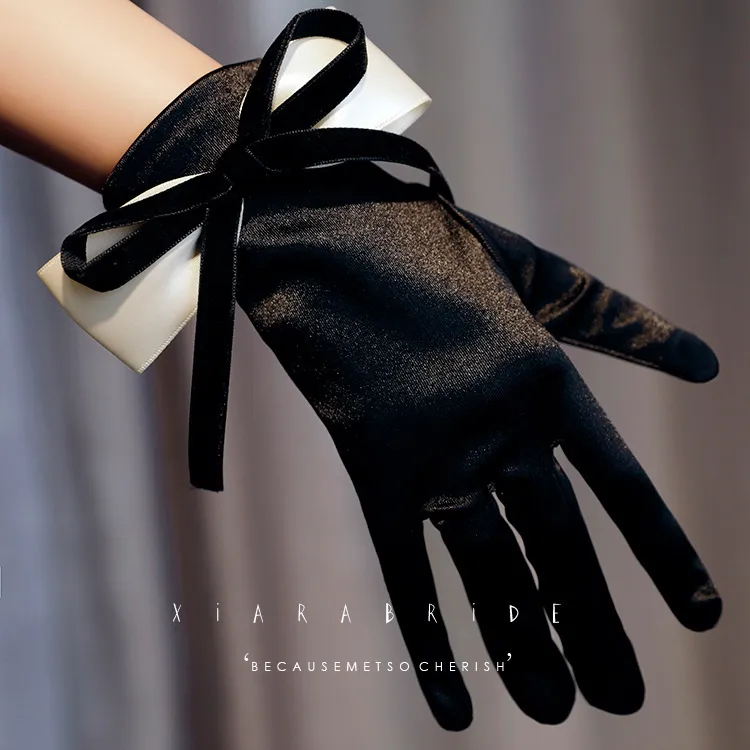 VIVIWELL Knit Gloves Women's Black-2