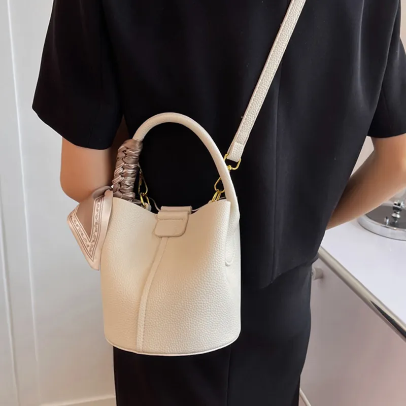 Bywhich PU One Shoulder Handbag Crossbody Bag Regular Women's White-2