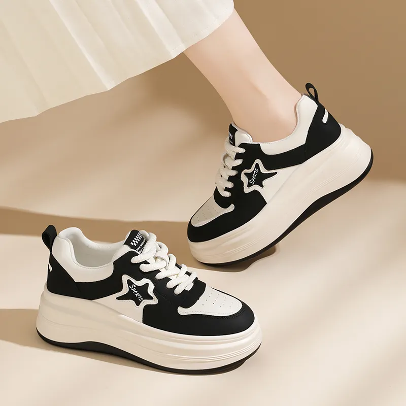 Golden Silk Rabbit Slip-Resistant Cushioning Lightweight Low-Top Skateboard Shoes Women's Black-5