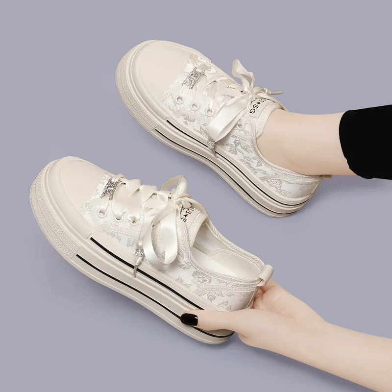 Golden Silk Rabbit Breathable Lightweight Height Increasing Low-Top Casual Shoes Women's Black-13