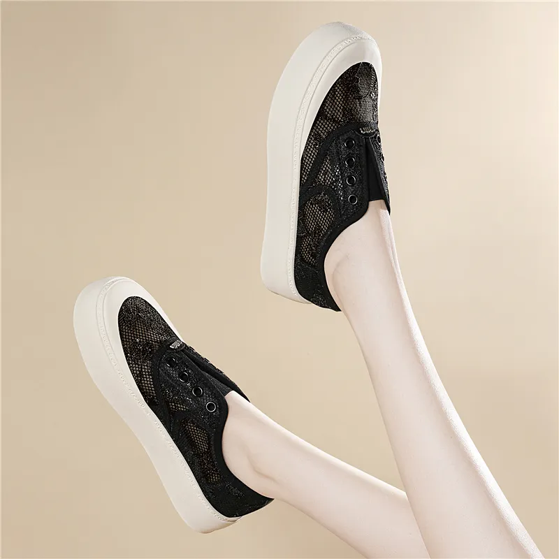 Golden Silk Rabbit Low Top Casual Shoes Women's-6