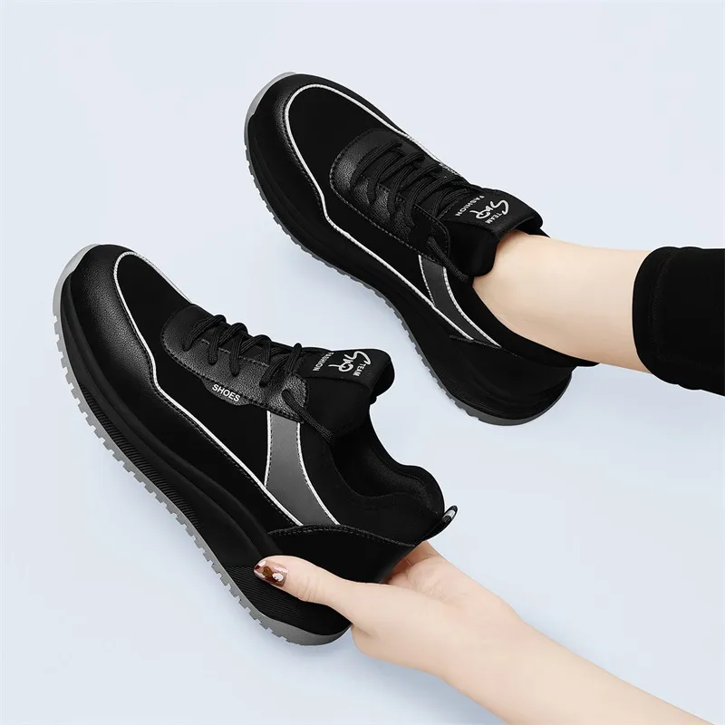 Golden Silk Rabbit Lightweight And Breathable Low-Top Chunky Sneakers Women's Black-12