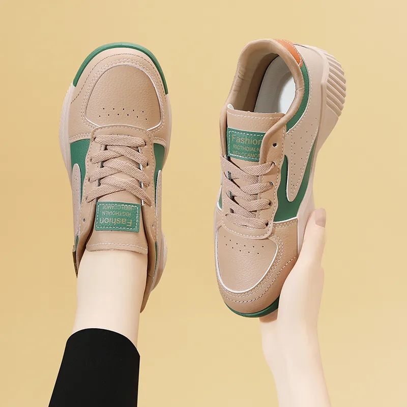 Golden Silk Rabbit Low-Top Skateboard Shoes Women's-10