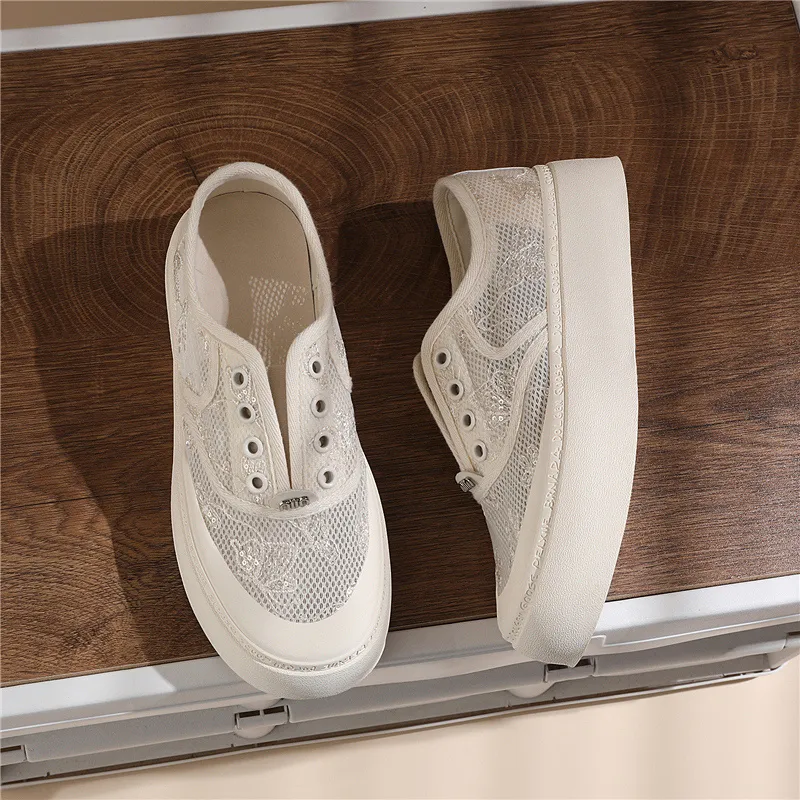 Golden Silk Rabbit Low Top Casual Shoes Women's-10