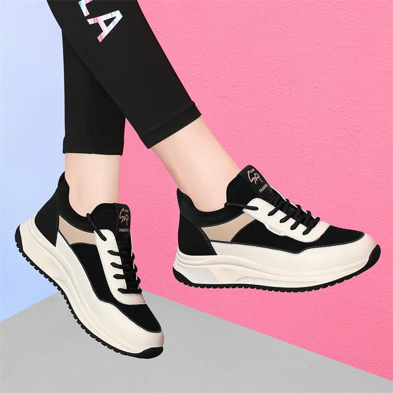 Golden Silk Rabbit Lightweight And Breathable Low-Top Chunky Sneakers Women's Black-3