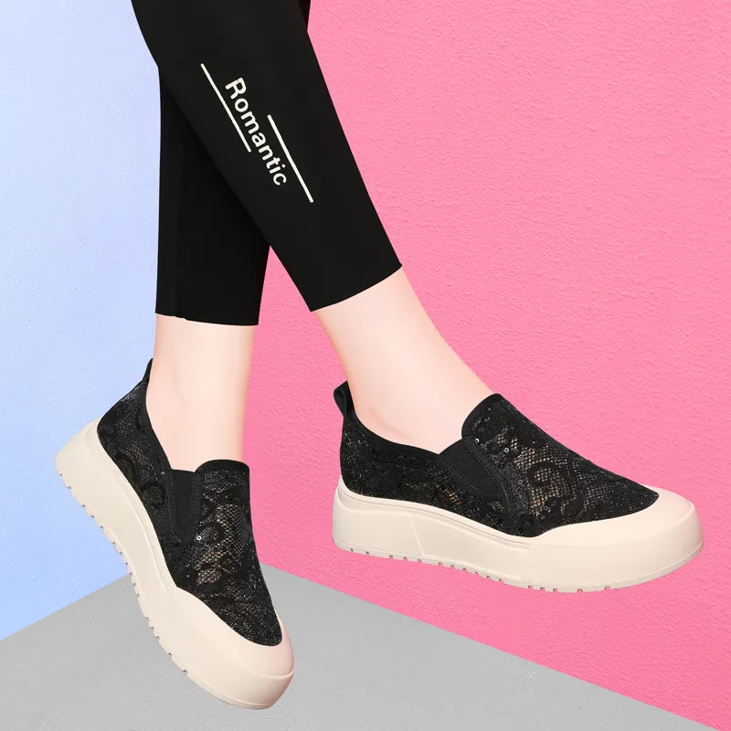 Golden Silk Rabbit Slip-Resistant Low-Top Casual Shoes Women's Black-6