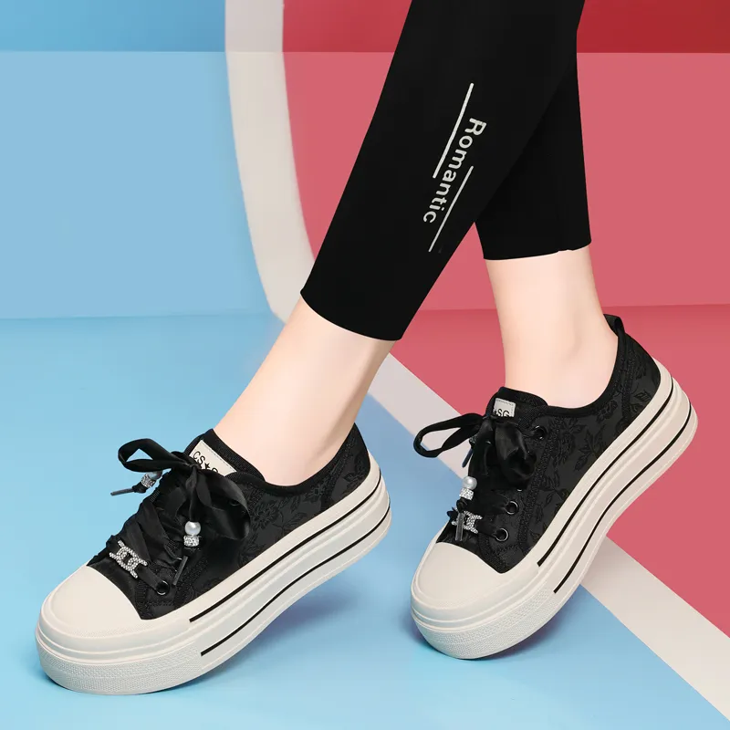 Golden Silk Rabbit Breathable Lightweight Height Increasing Low-Top Casual Shoes Women's Black-3