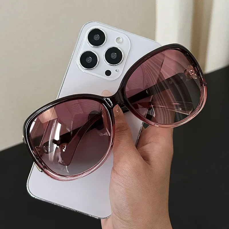 Narandu PC Metal Oval Sunglasses Women's Red Frame With Gradient Red/Black Frame With Gradient Gray Lens-1