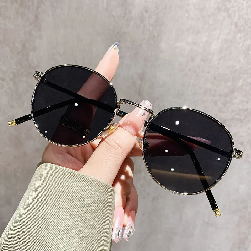 Narandu Round Sunglasses Women's-8