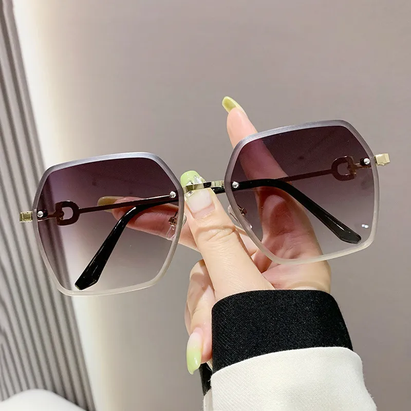 Narandu PC Metal Square Sunglasses Women's Gold Frame With Gradient Gray Lens/Gold Frame With Tea Brown Lens-2
