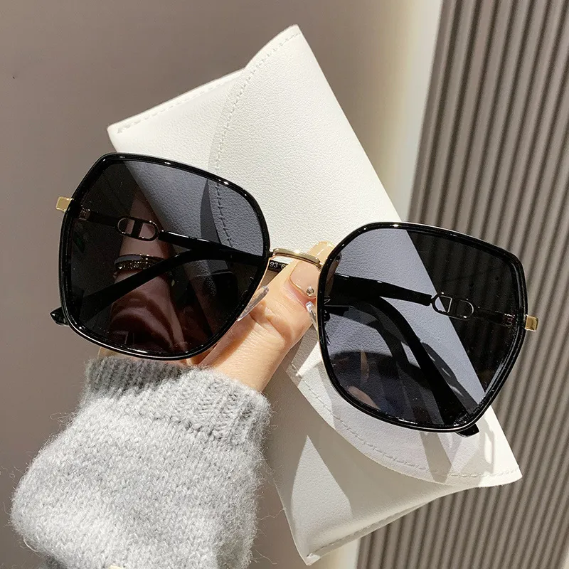Narandu Metal TR/Memory Plastic Square Sunglasses Women's-2
