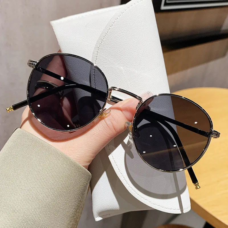 Narandu Round Sunglasses Women's-7