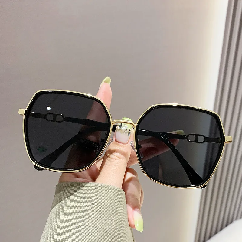Narandu PC Plastic Metal Square Sunglasses Women's-2