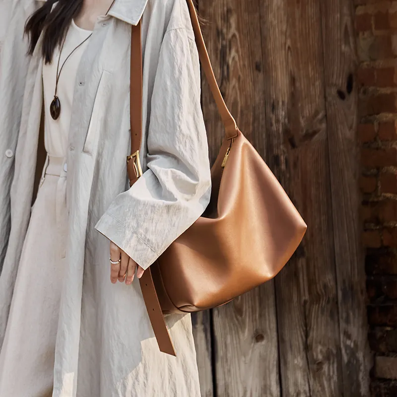 Narandu Shoulder Bags-1