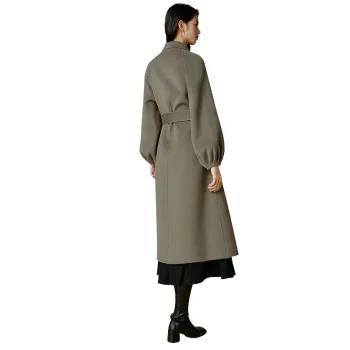 Late White Wool Coat Women's Gray Green