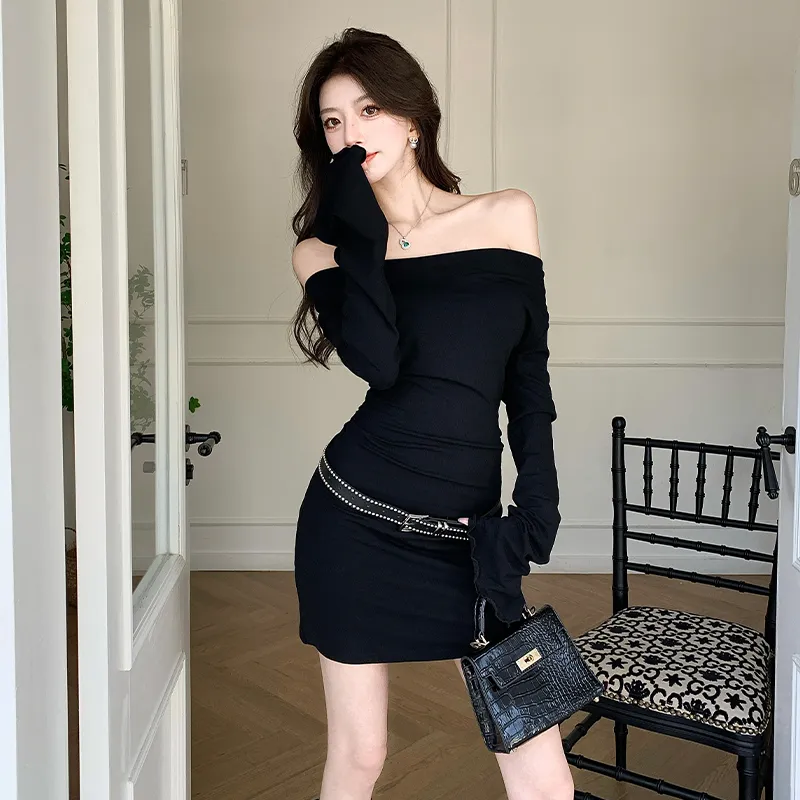 OZVO Long Sleeved Dresses Women's Black-1