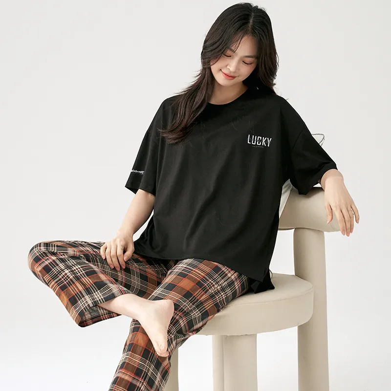 Pretty lady Women's Pajama Sets-4