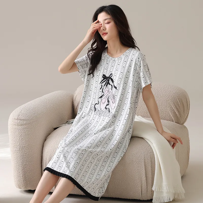 Pretty lady Women's Nightgowns-2