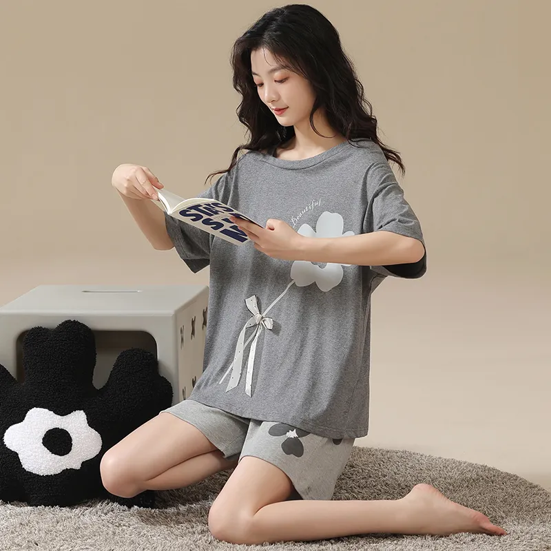 Pretty lady Women's Pajama Sets-2