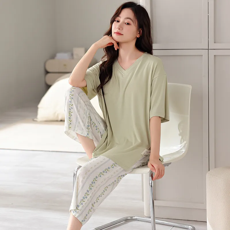 Pretty lady Women's Pajama Sets-4