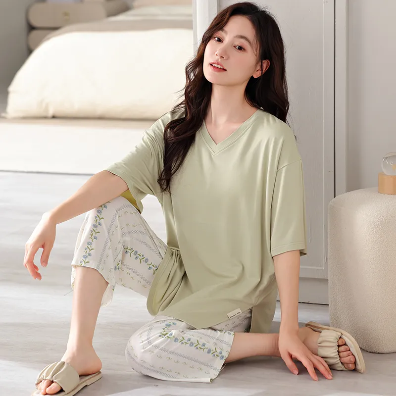 Pretty lady Women's Pajama Sets-3