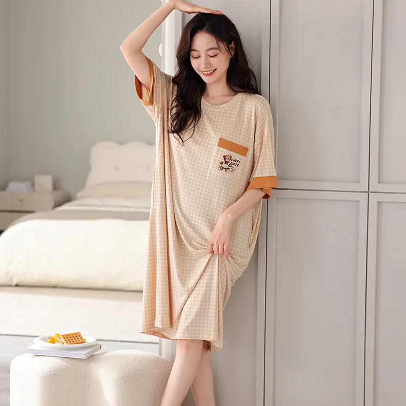 Pretty lady Women's Nightgowns-1
