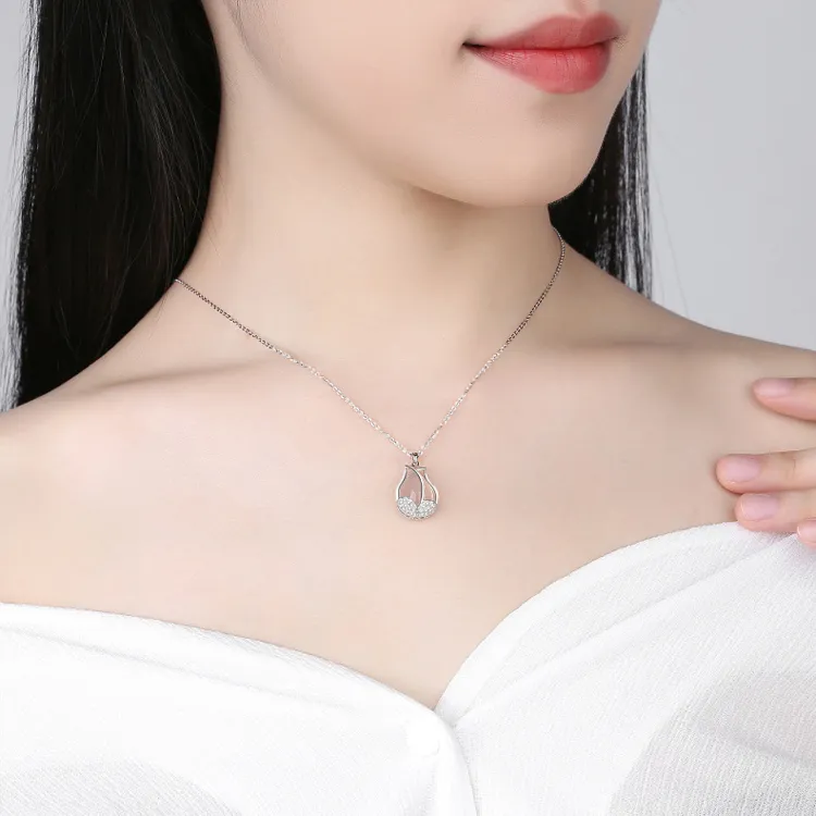 Emerald Dynasty Chalcedony Necklaces Women's-6