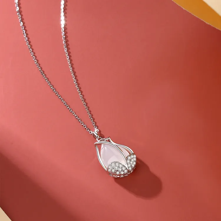 Emerald Dynasty Chalcedony Necklaces Women's-5
