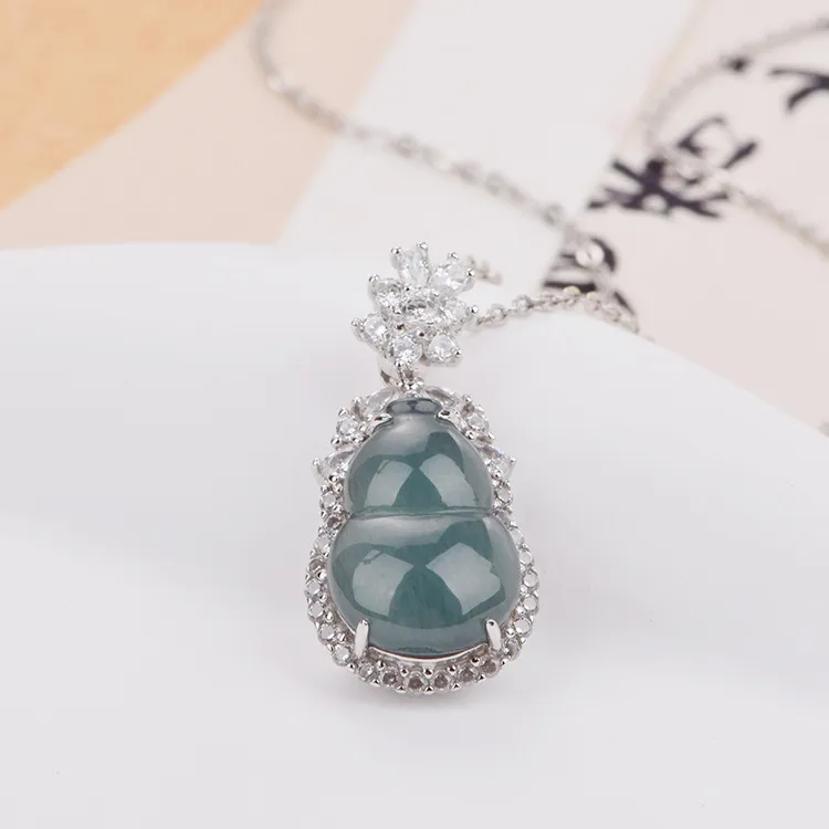 Emerald Dynasty Glutinous Jade Jadeite Necklaces Women's-1