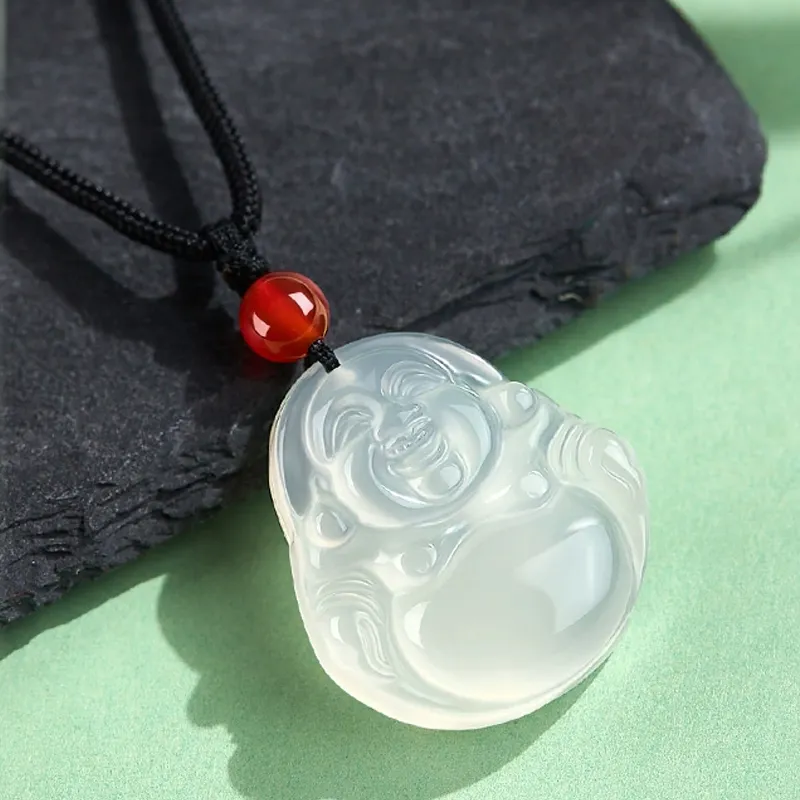 Emerald Dynasty Chalcedony Necklaces Unisex-2