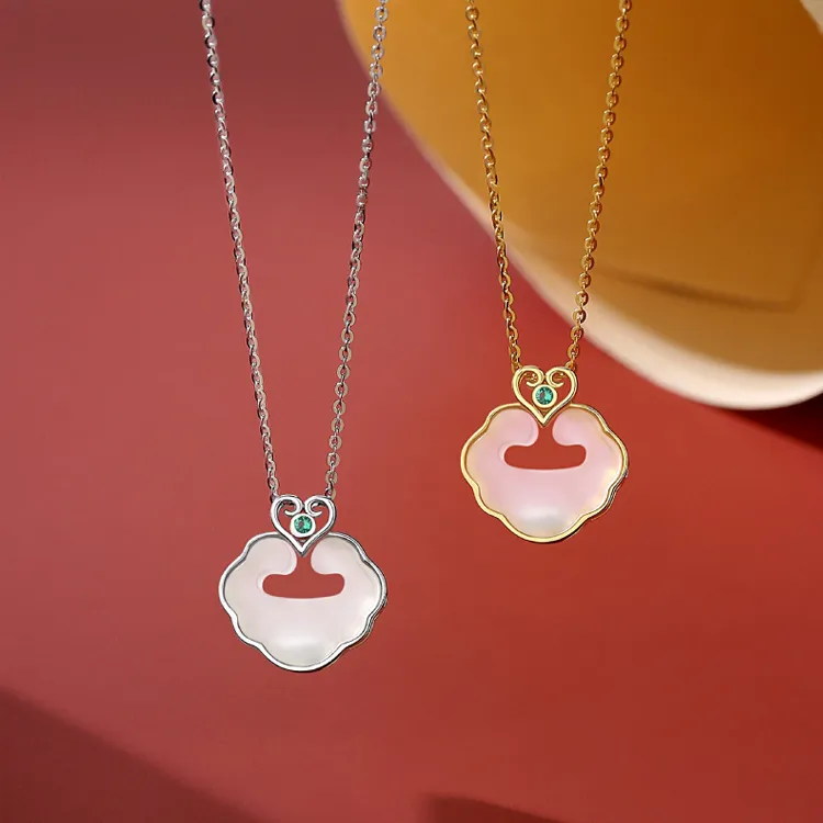 Emerald Dynasty Chalcedony Necklaces Women's-1