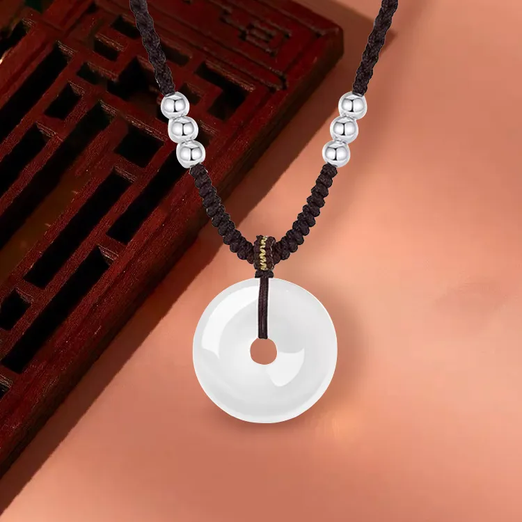 Emerald Dynasty Chalcedony Necklaces Unisex-2
