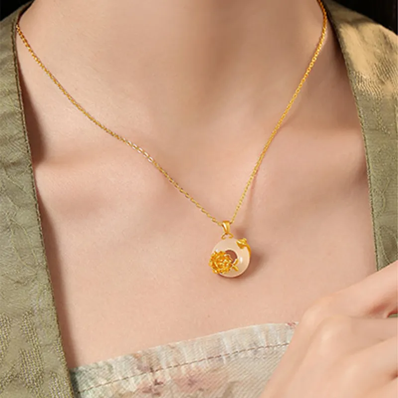 Emerald Dynasty Natural Chalcedony Necklaces Women's-2